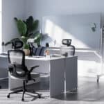 Stanowisko pracy w IT zaczyna się od siedzenia. Jak dobrze dobrać fotel do pracy przy komputerze?