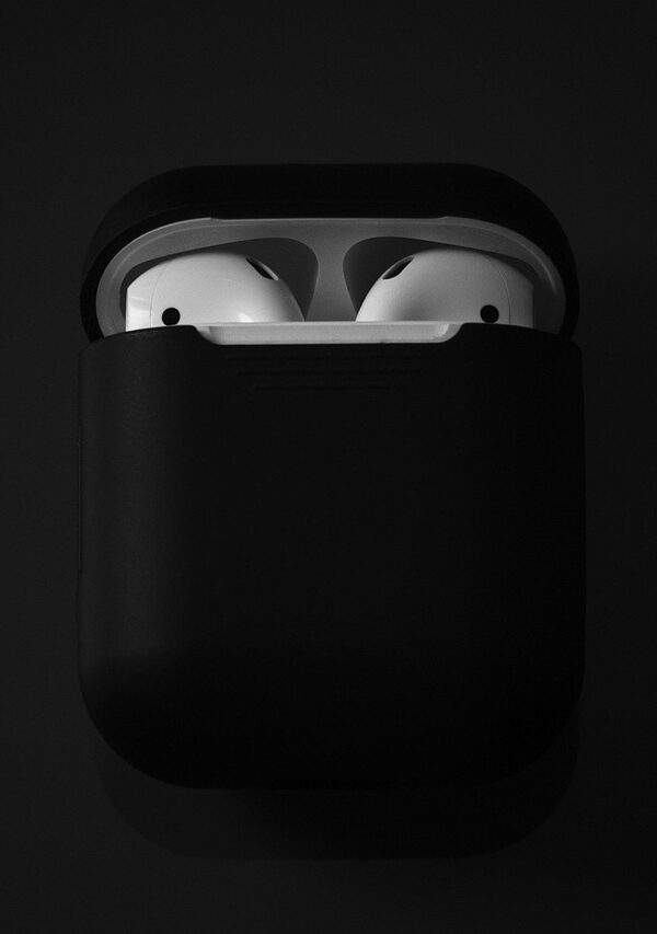 Jak wybrać słuchawki bezprzewodowe do telefonu? Sprawdzamy Samsung Buds 4 i Redmi Buds 6