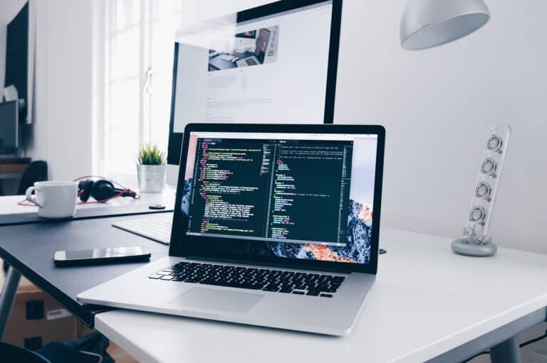 WhatsApp Business API – jak działa i dlaczego warto wdrożyć go w firmie?
