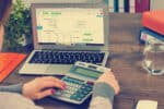 Jak wybrać model rozliczeń z software housem pracującym nad Twoim projektem IT?