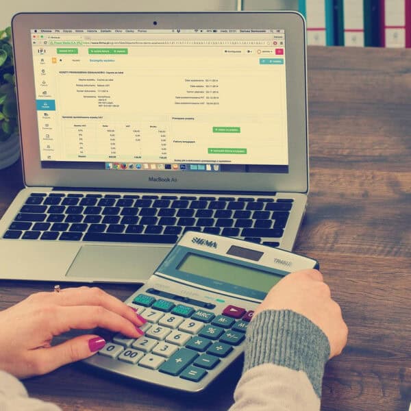 Jak wybrać model rozliczeń z software housem pracującym nad Twoim projektem IT?