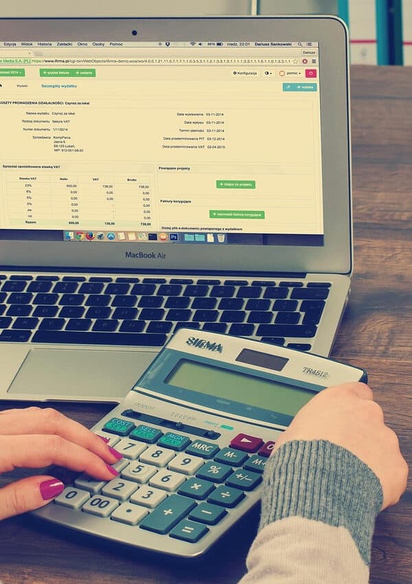 Jak wybrać model rozliczeń z software housem pracującym nad Twoim projektem IT?