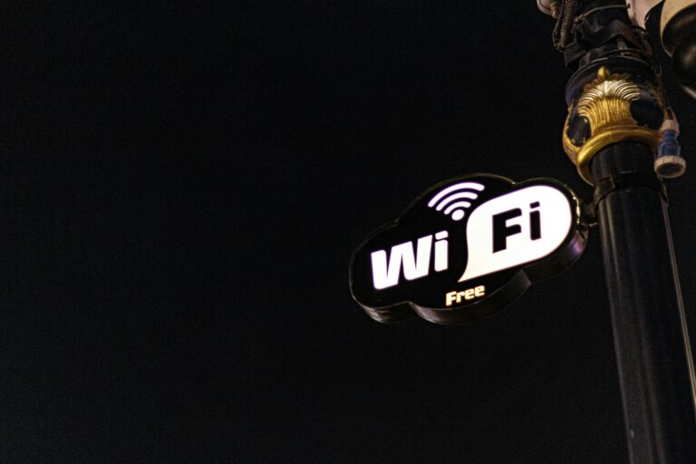 publiczne sieci wifi czy to bezpieczne